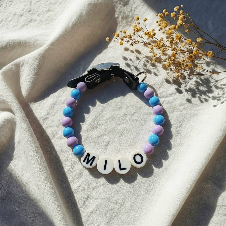 Collier unique pour chien avec son nom - Pastel Cloud